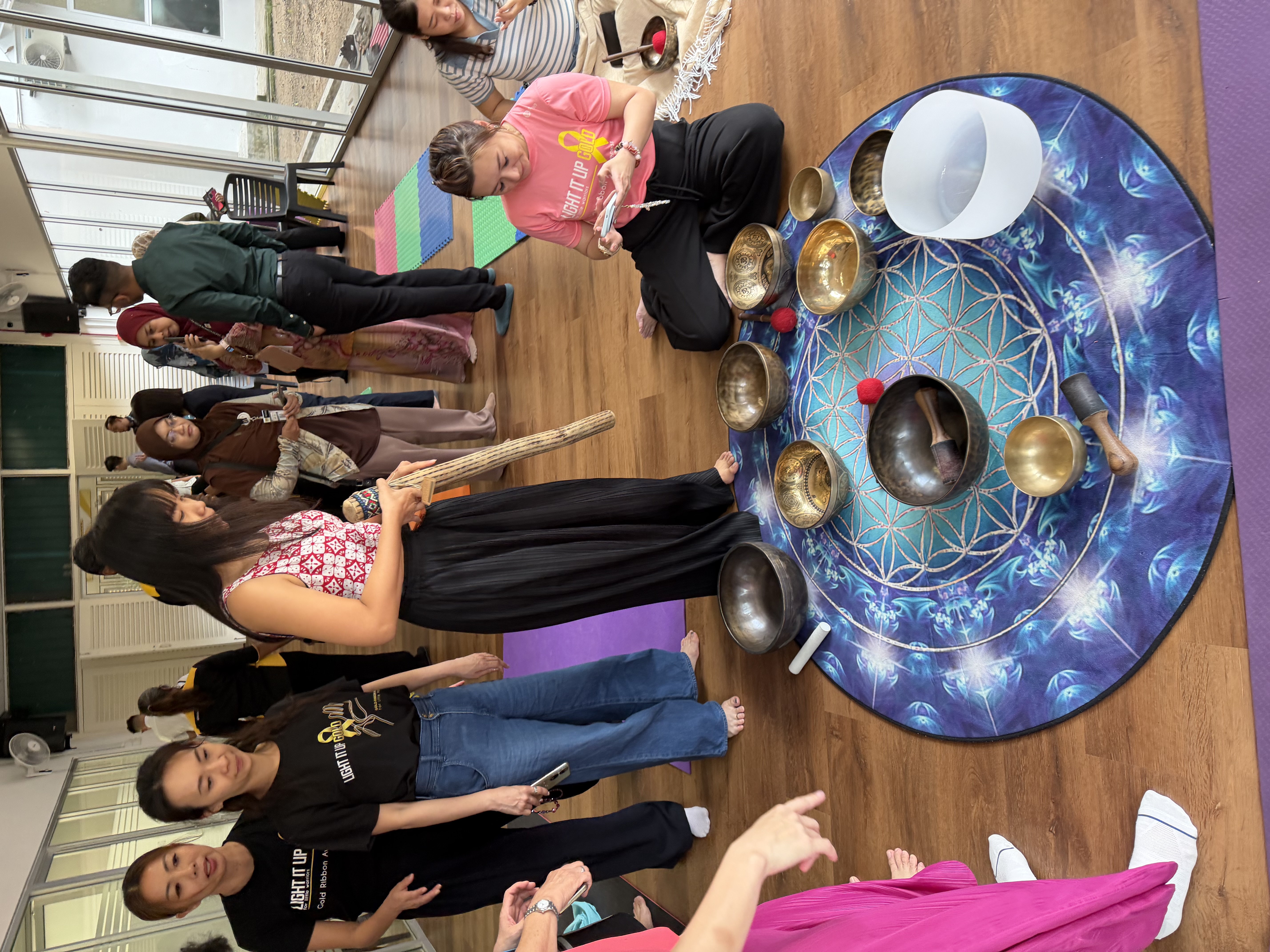 Light It Up Gold Singing Bowl Healing Session Event Photos