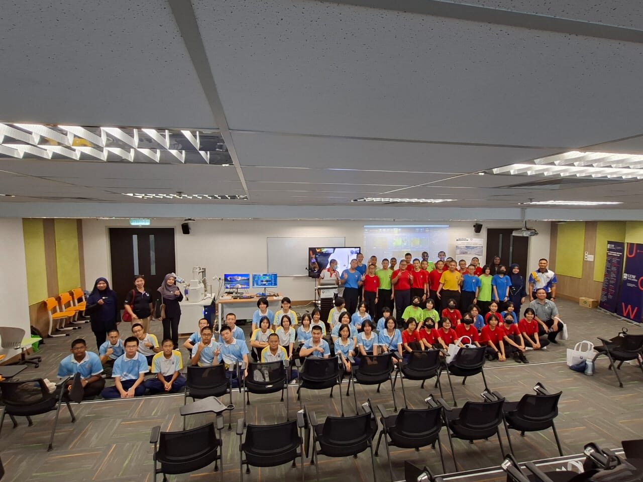 Seeing the Unseen: Exploring the World of Microscopy and Beam Surface Analysis Workshop