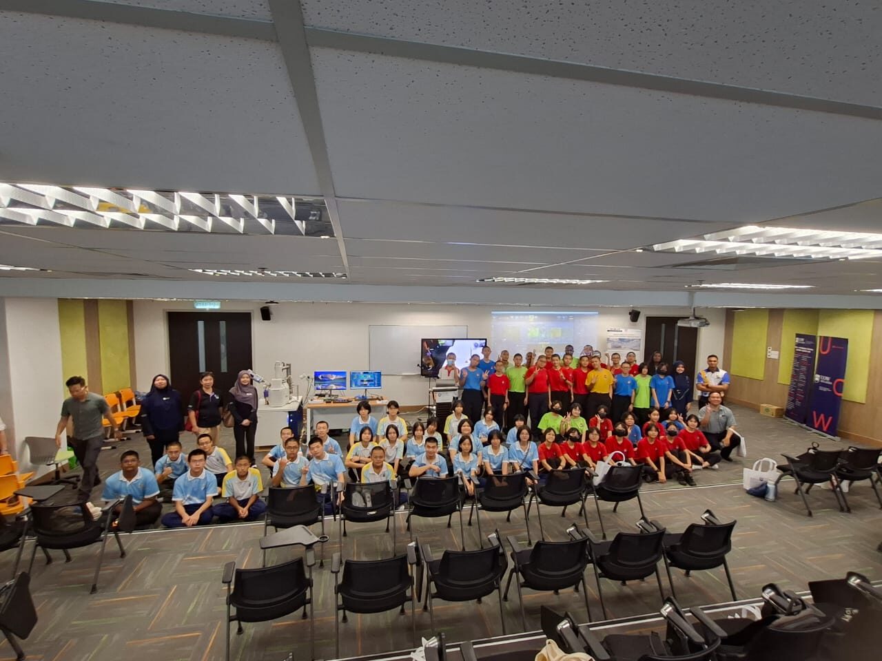 Seeing the Unseen: Exploring the World of Microscopy and Beam Surface Analysis Workshop photo